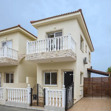 Lilly Villa